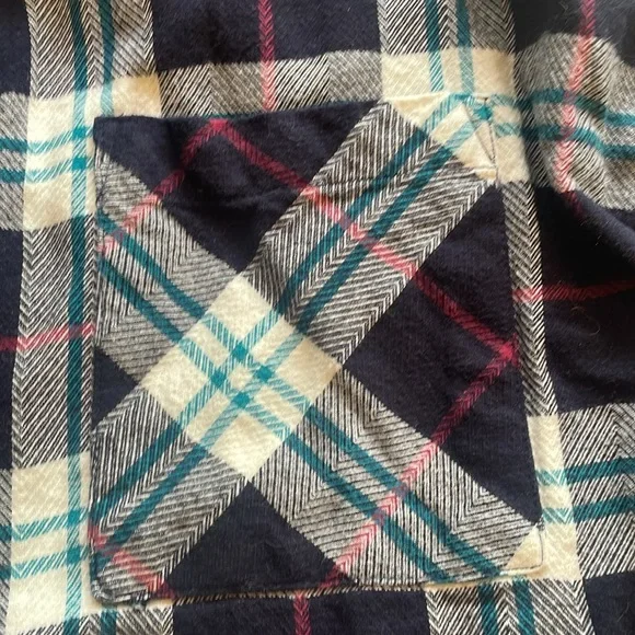 Cropped Flannel - Picture 6 of 13